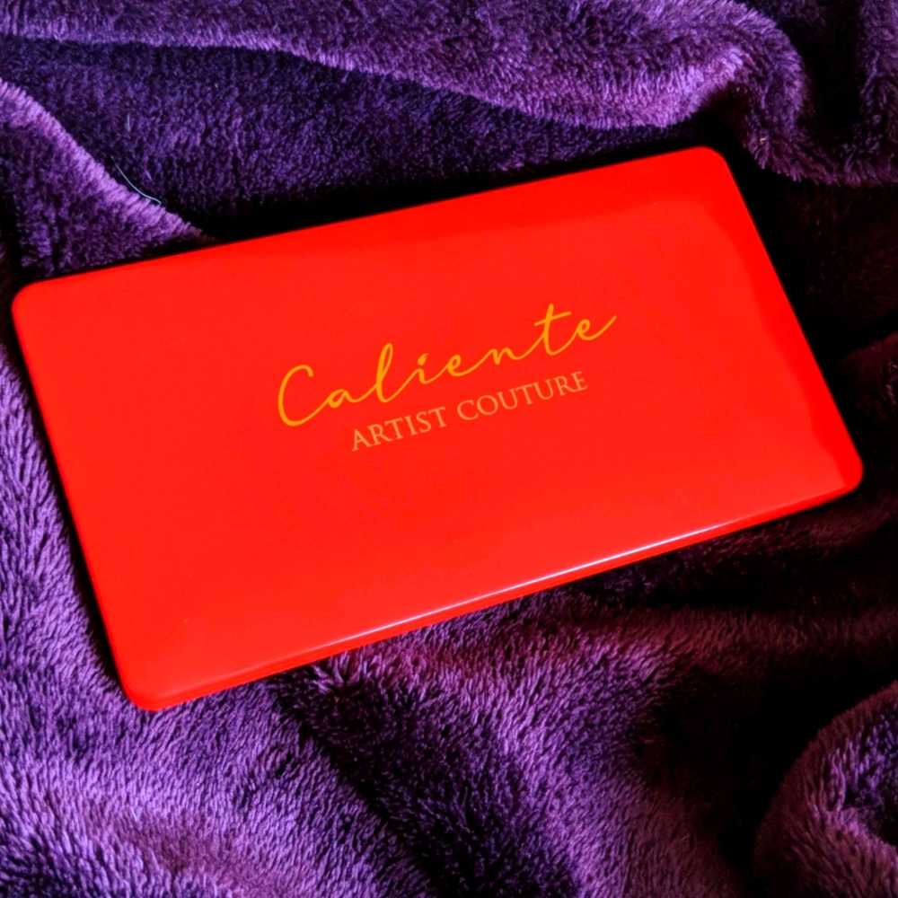 Artist Couture Caliente palette